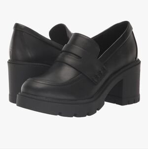 Esprit Women's Regina Loafer